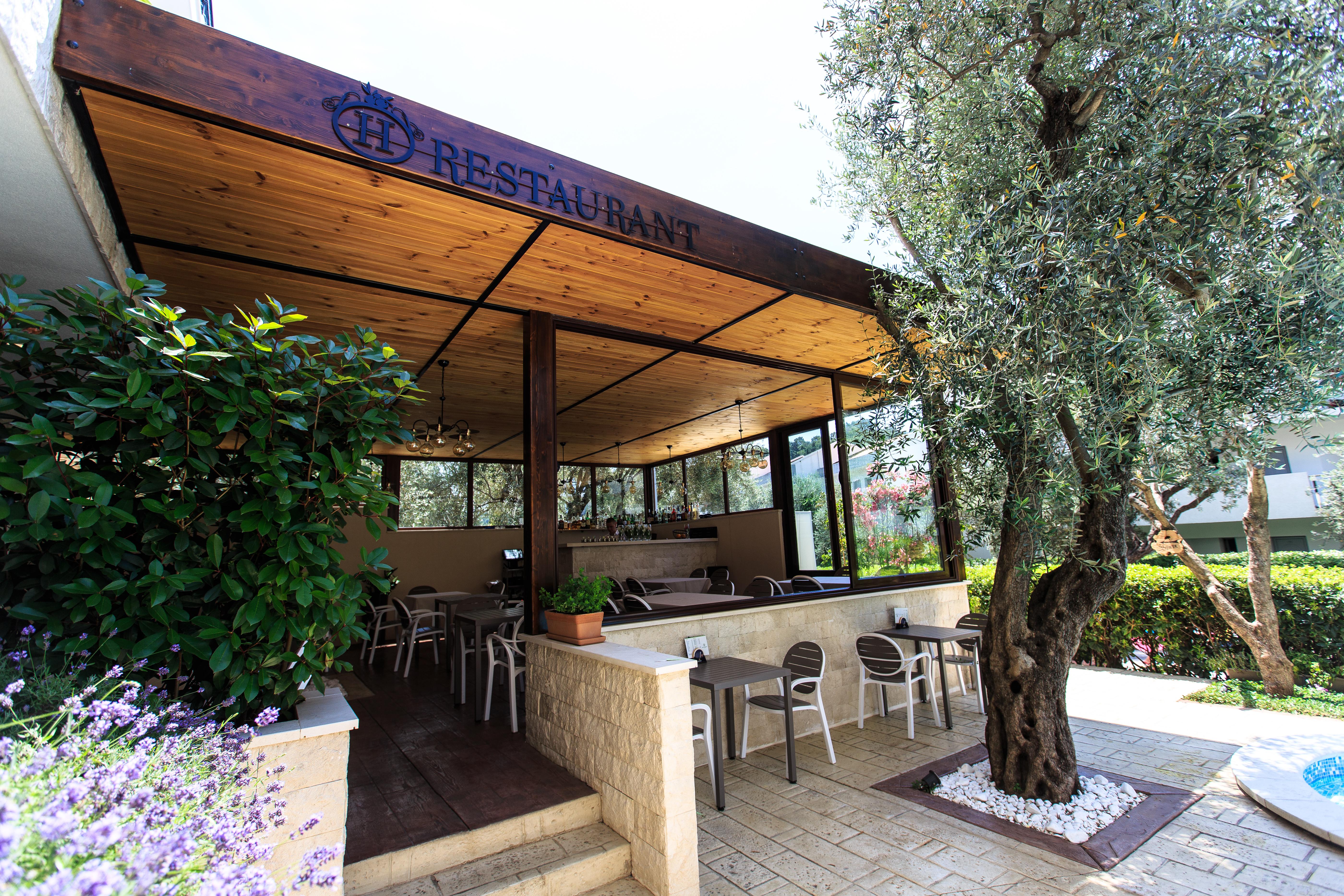 Hotel Harmony By Aycon Petrovac Exterior foto